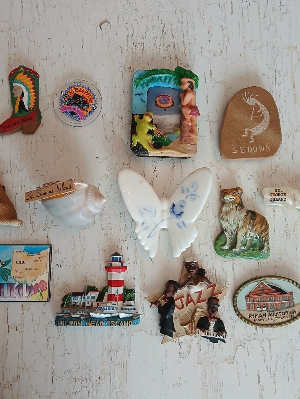 Lot 13 Souvenir Travel Refrigerator Magnets Butterfly Collie Music Travel Hawaii
